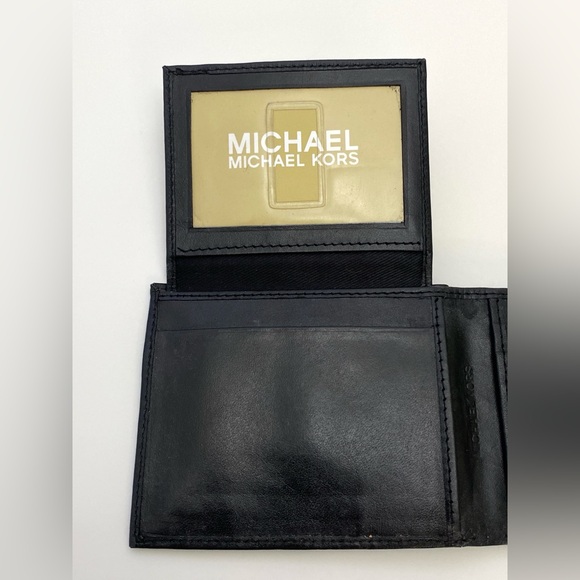 Michael Kors Men's Black Leather Bi-Fold Wallet - Picture 5 of 7